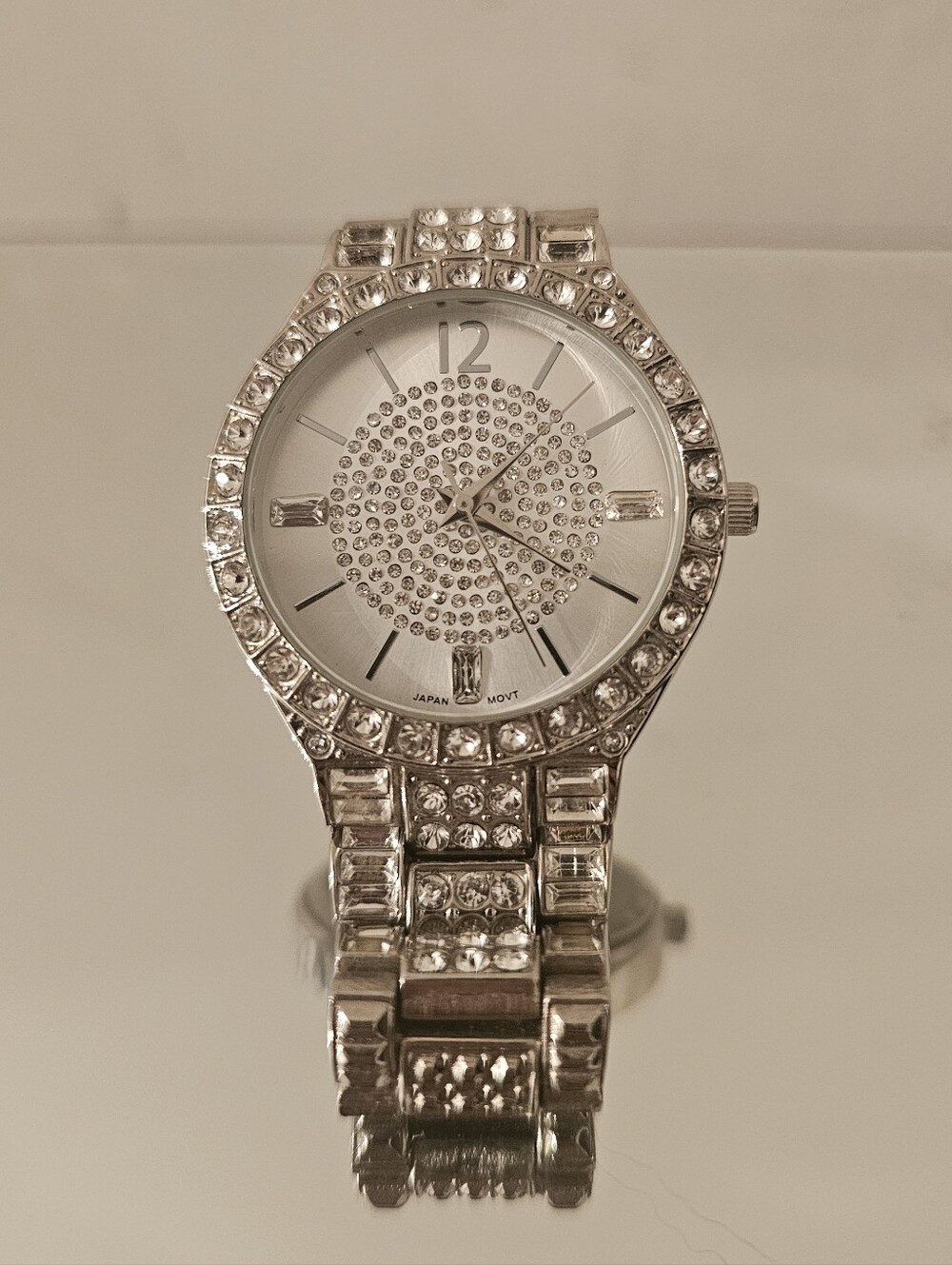 Silver Crystal Accent Women's Watch - Elegant Sparkle